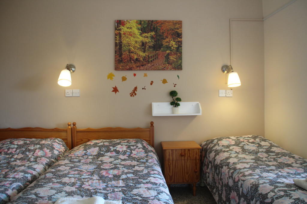 Capuralli Hotel Pedhoulas Habitación foto